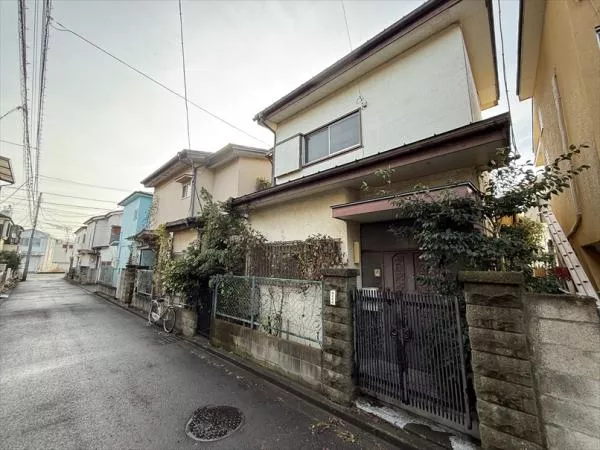 Sayama-shi, Sayama Oaza-Minami-Iriso (Iriso station) 2F 3DK

3.8 million yen