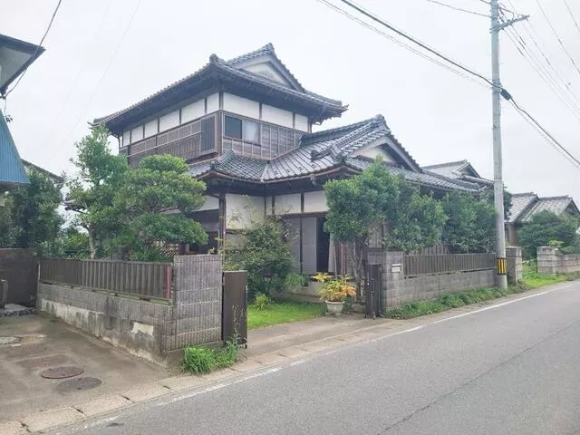 Higashi-Ibaraki County Ibaraki Town Oaza Kozuru (Mito Station) 2-story 6DK