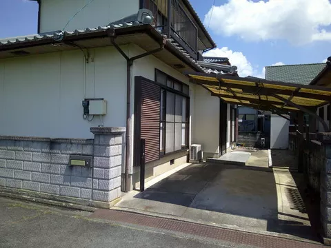 Marugame City, Iiyama Town Shimonohōgunji (Kurikumak Station), 2-story, 6DK
