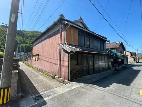 Tagawa-gun Kawaracho Oaza Kawara (Kawara Station) 2-story building 11DK
