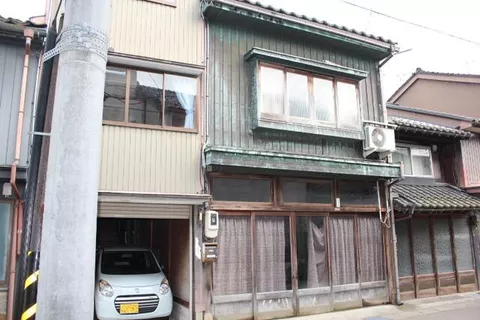 700,000 yen, 2-story, 4K, Kawaraboncho, Takaoka City (Katabaracho Station)