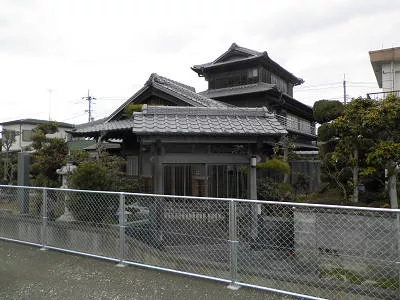 Yoshinogawa City, Kamojima Town, Kamojima (Kamojima Station) 3-story building 7SDK