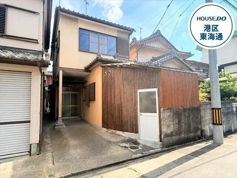 Located 13 minutes on foot from Aonami Line "Inanaga" station◎ Spacious south garden available♪