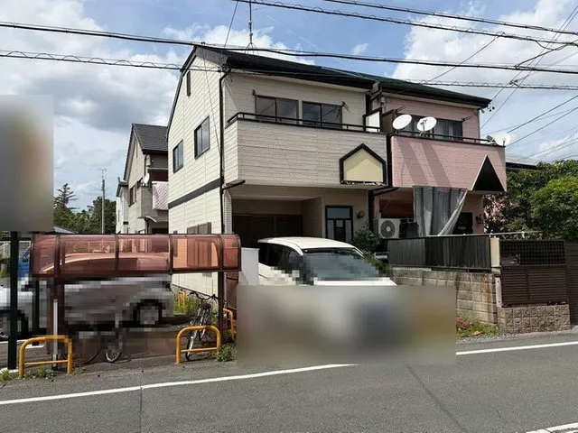 ◆Araragi Seller◆Good sunlight exposure◆3DK◆Parking for 1 car◆Convenient for shopping◆Bus stop nearby◆