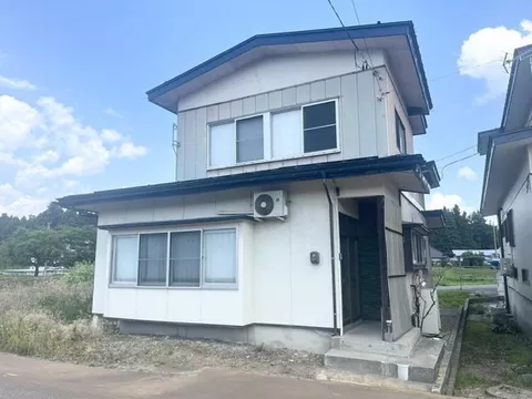 Oaza Kamikomatsu (Uzenkomatsu Station) 2.3 million yen