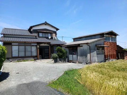 Saga City, Hasuike Town, Oaza Komatsu (Saga Station) 2-story building 7DK