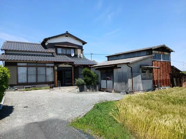 Saga City, Hasuike Town, Oaza Komatsu (Saga Station) 2-story building 7DK