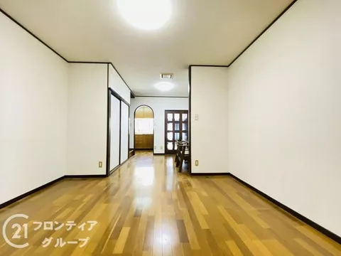 A spacious home with all rooms over 6 tatami mats + immediate viewing available! ■ Ample storage 3DK
