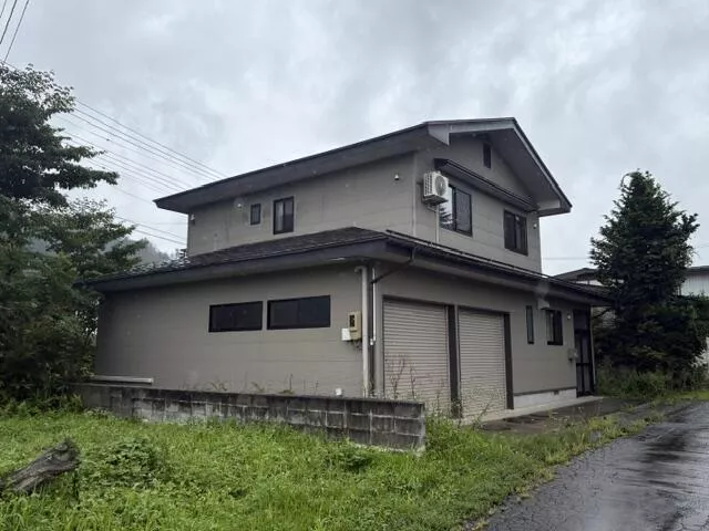 Yonezawa City, Bansei Town, Katako (Yonezawa Station) 2-story 4LDK