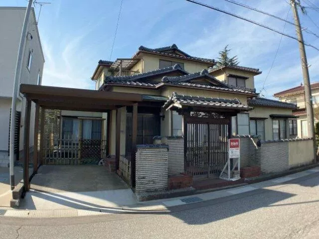 Komatsu City, Shimamachi (Awazu Station), 2 stories, 8LDK