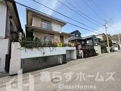 Kōchi City, Kaganoui 2-chome (Iriyam Station) 2-story building 5LDK