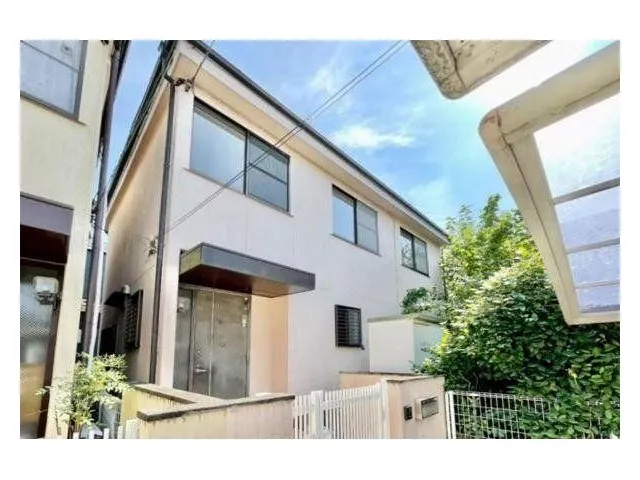 [Renovation completed in August 2025] Currently vacant / 4LDK / Parking for 2 cars available