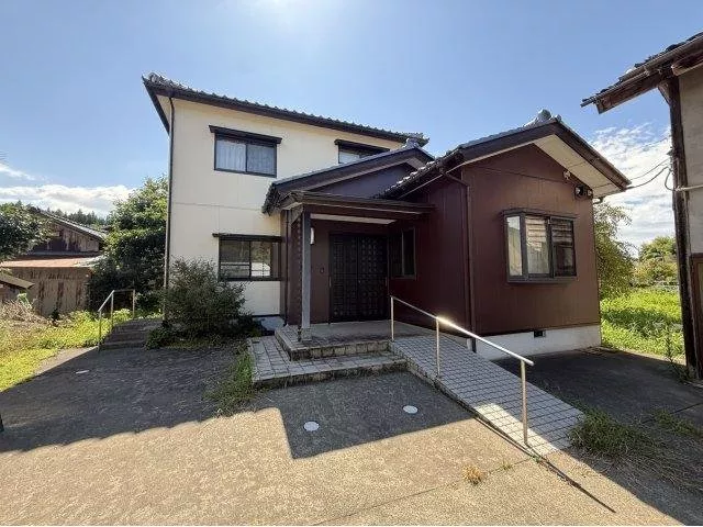 A tranquil area with expansive rural scenery! Spacious 5DK, ready for immediate occupancy☆