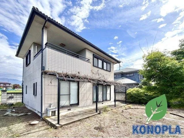 Over 120 tsubo of land☆ Spacious home ■ South-facing with great sunlight ◎ ■ Plenty of storage