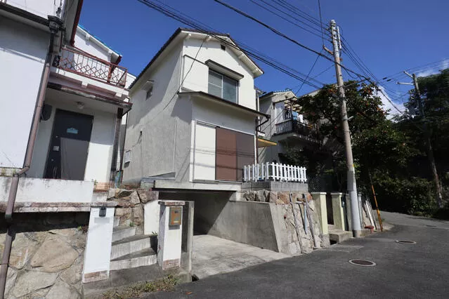 Takarazuka City, Hanayashiki Soen 2-chome (Hibarioka Hanayashiki Station), 2-story building, 3DK