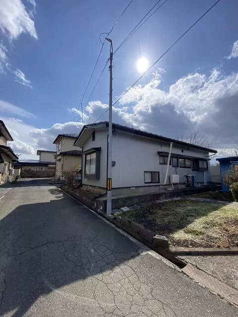 Oshu City, Mizusawa, Sakurayashiki Nishi (Mizusawa Station) Single-story building 3DK