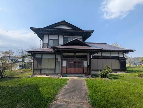 Yama District, Nishi Aizu Town, Onobon, Nisshodan Otsu (Nozawa Station) 2-story building 8K