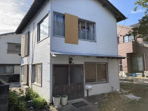 2F 4DK in Enose, Kawauchi-cho, Tokushima-shi, Tokushima

2,000,000 yen