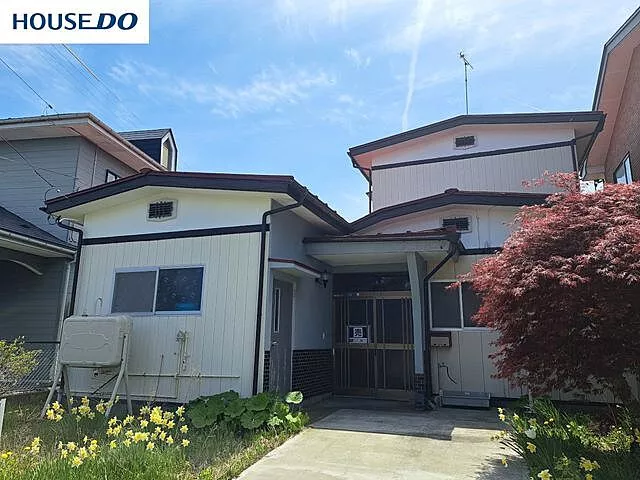 Used single-family home Samecho