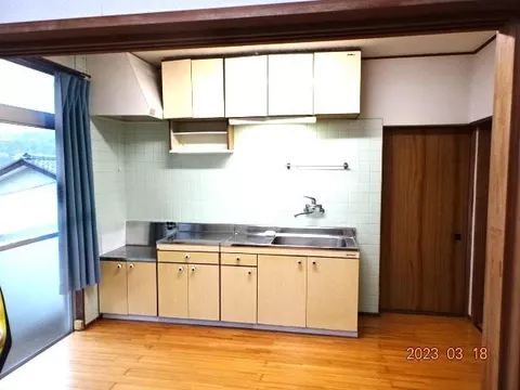 Ito City, Yoshida (Kawana Station) 3-story building 5LDK - Image 3
