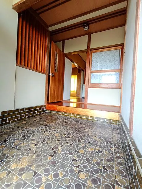 Saijo City, Tanbara Town, Imai (Mibukawa Station) 2-story building 5DK