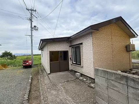 Used single-family home in Tsugaru City, wooden structure, Nomiya property