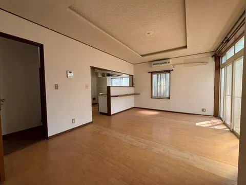 Wakayama City Nishisho (Yahata-mae Station) 2-story 3SLDK