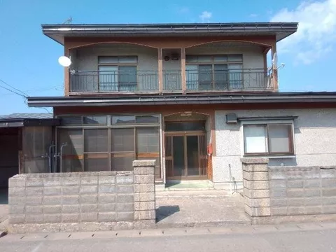 Takeda Town (Kuroishi Station) 2.8 million yen