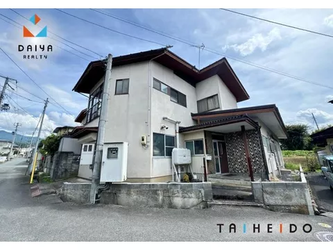 21 minutes walk to Yamagata City Zao Second Elementary School. 20 minutes walk to Yamagata City Zao First Junior High School.