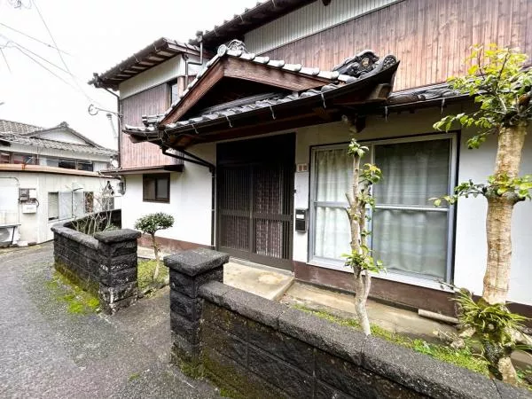 Ureshino City, Ureshino Town, Oaza Yoshida (Hizen-Hama Station), 2-story building, 8DK