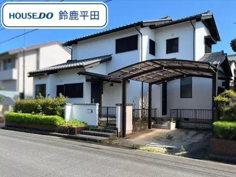 Renovation completed in August 2025 ◎ 4LDK, about a 7-minute walk to the station, convenient for commuting and schooling.