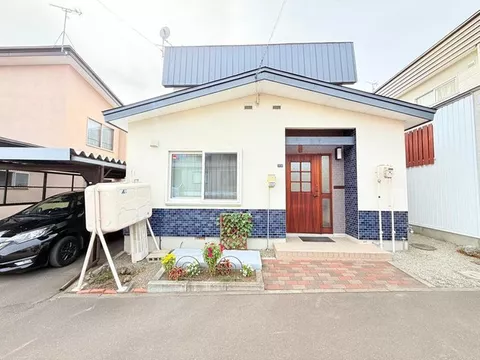 Good sunlight! A home where a calm living environment and comfortable livability harmonize