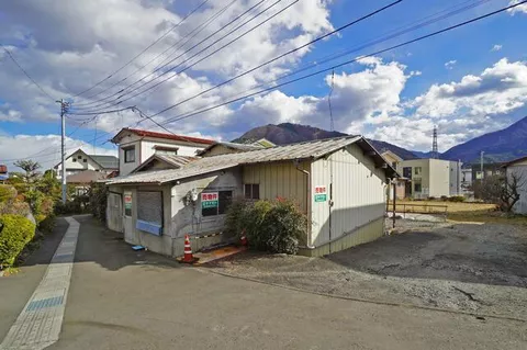 Tsuru-shi, Tsuru (Higashikatsura Sta.) Single story house, 5DK

5DK