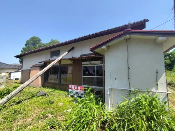 Tsuru City, Nakagari (Higashikatsura Station) 2-story building 7LDK
