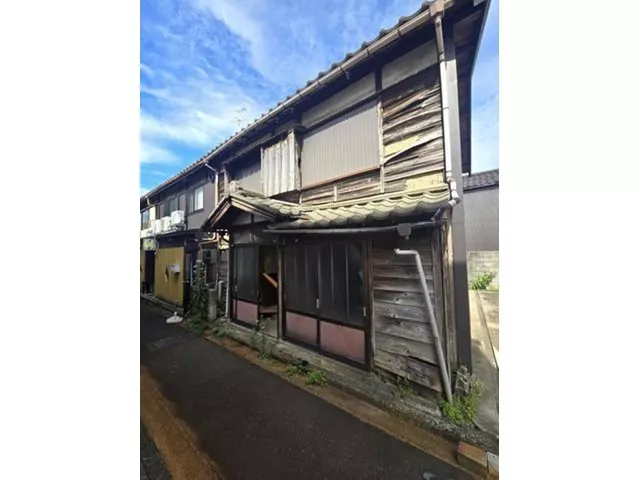 On weekends, become a DIY craftsman♪ A secret base to create your ideal "traditional house"!