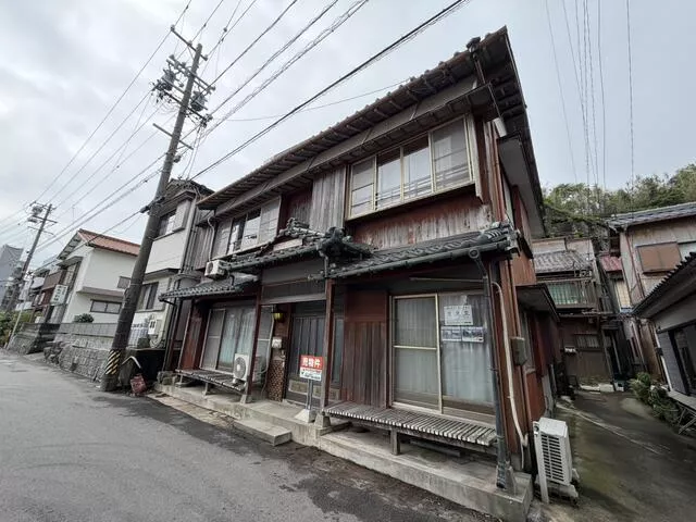 Chita County, Minamichita Town, Oaza Shirasaki, Matoba 2-story building 7DK