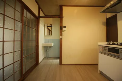 Higashi-Osaka City, Matsubara 2-chome (Yoshida Station) 2-story 3DK