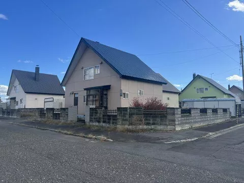 Takikawa City, Takinokawa-cho Higashi 3-chome (Takikawa Station) 2-story building 4SLDK