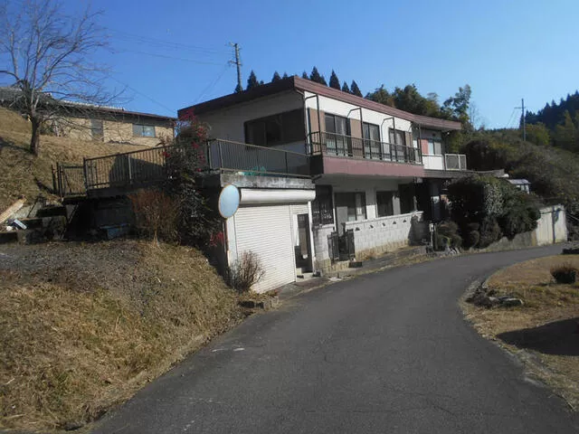 Uda-shi, Uda 2F 10DK

3.8 million yen