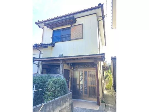 Oaza Rekiki (Nishitetsu Ginsui Station) 3,330,000 yen