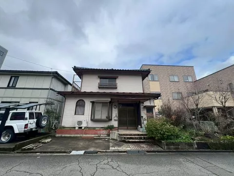 Fukui City, Nikkō 2-chome (Fukudai-mae Nishifukui Station) 2-story building 4SLDK