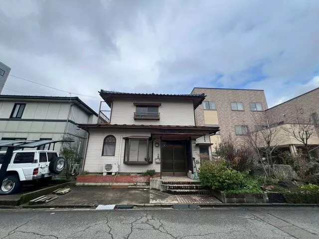 Fukui City, Nikkō 2-chome (Fukudai-mae Nishifukui Station) 2-story building 4SLDK