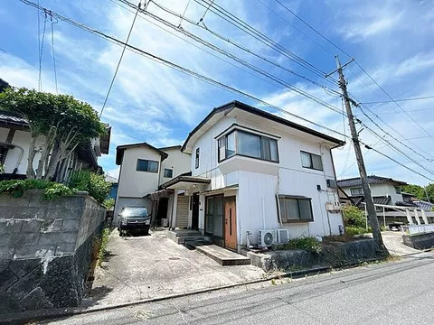 Used single-family home in Hōki Town, Nishikubiki District, Kishi-moto