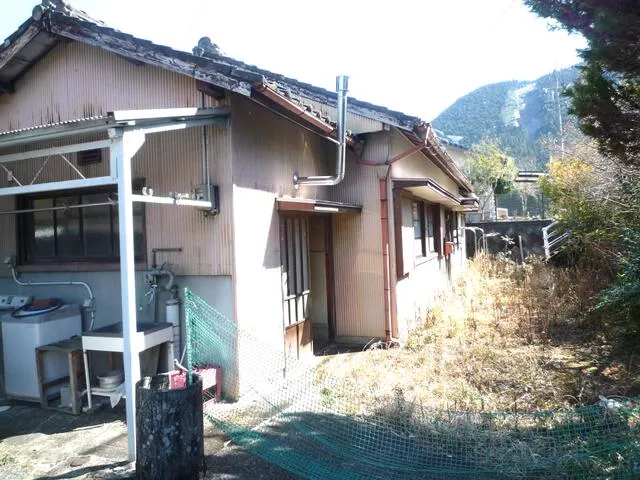 Kitashitara District, Toei Town, Oaza Hongou, Kamisakurahira (Toei Station) Single-story building 6DK