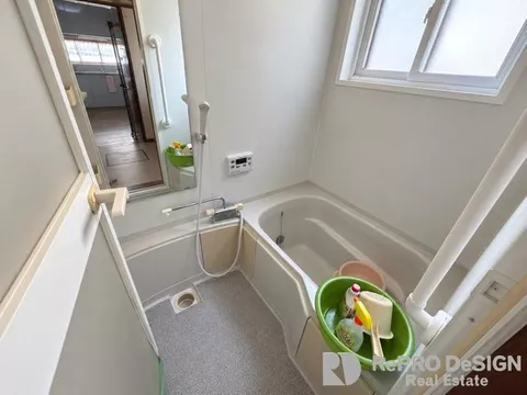 Convenient with a reheating function for the bath! Close to main roads! Parking expansion consultation available