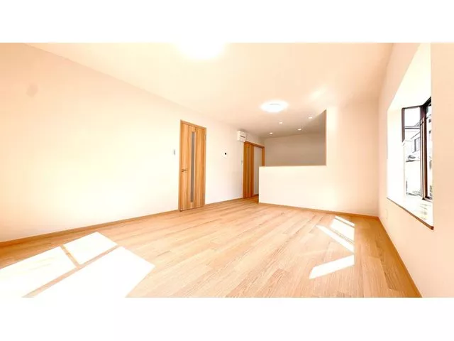 ◆Interior and exterior renovations completed♪◇Parking for 2 cars available♪◆Storage in all rooms♪