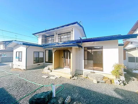 Used single-family home in Yonezawa City, Mansei Town, Kuwayama