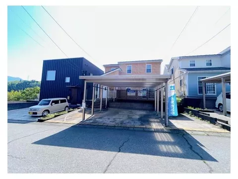 [Open House Held] [Interior and exterior renovations completed and ready for immediate occupancy] [Property eligible for housing loan tax reduction]