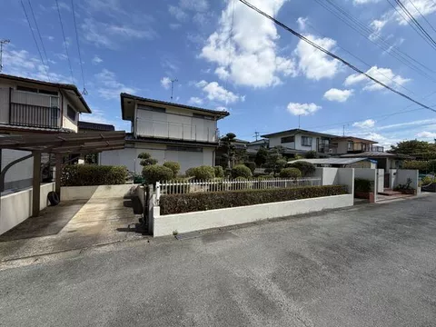 Chikugo City Oaza Kumano (Hainuzuka Station) 2-story building 5DK - Image 3