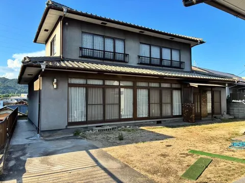 Sakakuchi-gun, Riosho-cho, Oaza Shinjo (Riosho Station) 2-story building 4DK